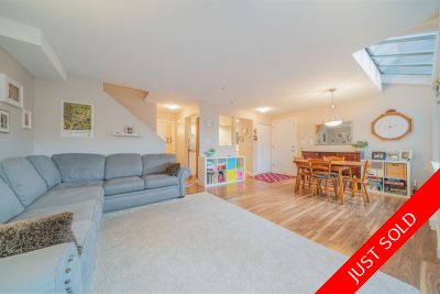 Champlain Heights Townhouse for sale:  3 bedroom 1,326 sq.ft. (Listed 2021-01-20)