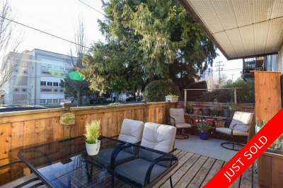 Grandview Woodland Apartment/Condo for sale:  1 bedroom 689 sq.ft. (Listed 2021-04-17)
